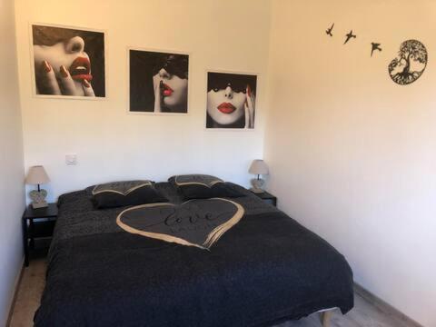 Gite De Charme En Provence Villa มงโตซ์ ภายนอก รูปภาพ